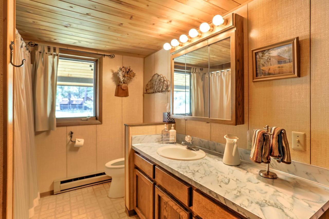 Riverside Winthrop Chalet With Hot Tub And 2 Decks! Bagian luar foto